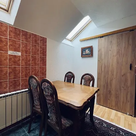 Uspinjaca Apartment *